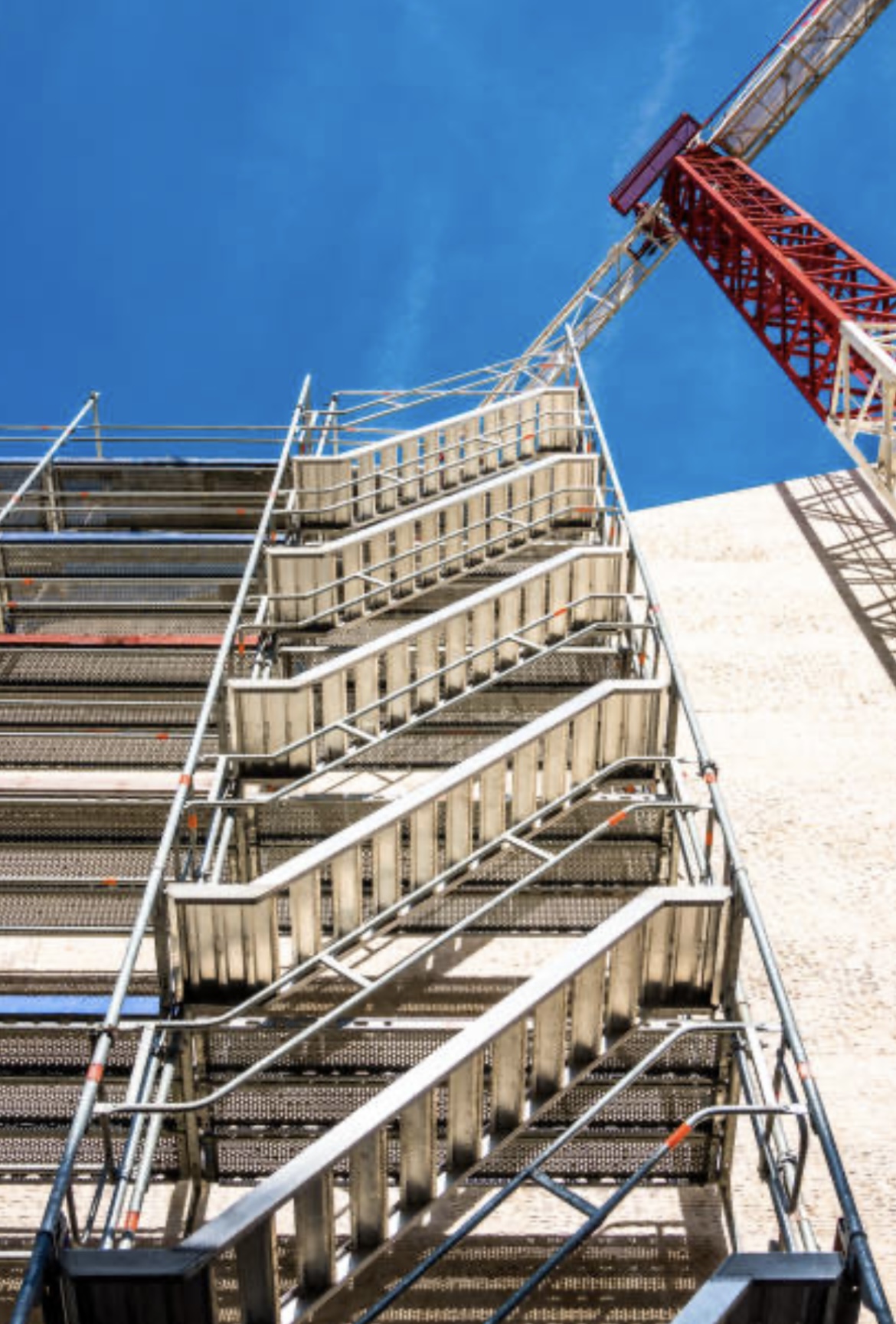 Valustruct - Visokokvalitetna Rješenja za Skele, Dizala i Renovacije u Gradišci i Zagrebu